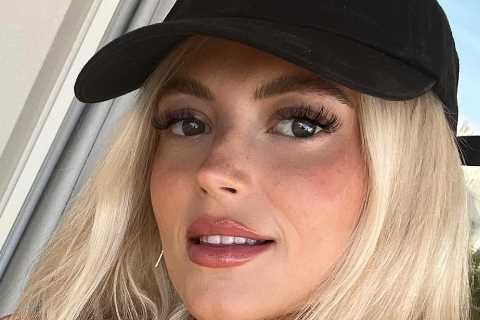 Coronation Street star Lucy Fallon poses in eye-popping bikini on £300-a-night girls’ holiday