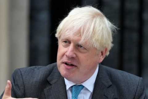 Boris Johnson brands himself a booster rocket ‘splashing down after fulfilling its function’ in..