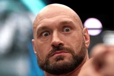 Tyson Fury gives Anthony Joshua deadline to agree to fight and will ‘post video every hour of..