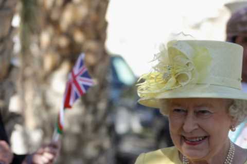 England captain Harry Kane and Tyson Fury lead tributes as sporting world mourns death of The Queen ..