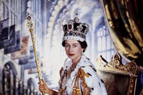 The Sun has created a 48 page magazine with 272 photos of the Queen – this is how to get it