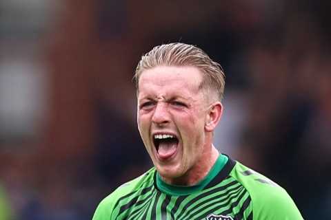 Everton doctors think Jordan Pickford’s thigh injury is caused by his powerful KICKING as England..