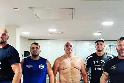 Tyson Fury vowing to finish off Anthony Joshua ‘nice and quickly’ to ‘prove he is best fighter once ..