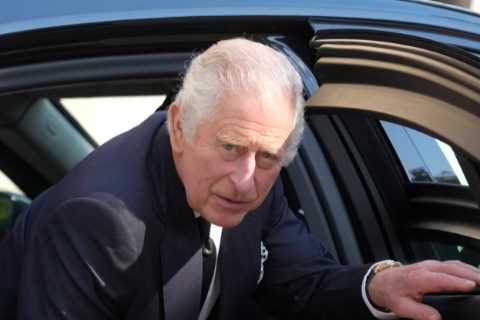 King Charles’ staff ‘left furious’ after up to 100 are ‘axed during church service for the Queen’