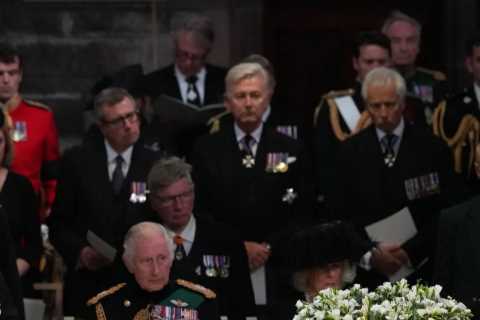 What is the Queen’s coffin procession route?