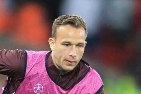 Liverpool open to terminating Arthur Melo’s loan transfer in January if Klopp finds long-term..