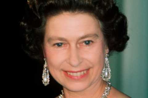 Inside the Queen’s priceless collection of crowns and jewellery – with nine stones cut from largest ..
