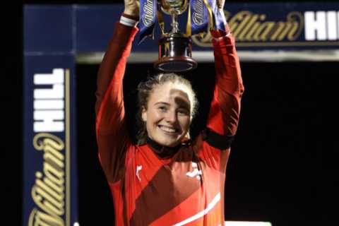 Saffie Osborne Racing League top jockey and £20,000 richer after 6539-1 treble knocks Sean Level..