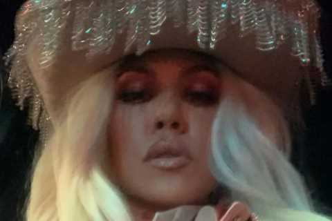 Kourtney Kardashian looks like a totally different person with major hair change in sexy cowgirl..