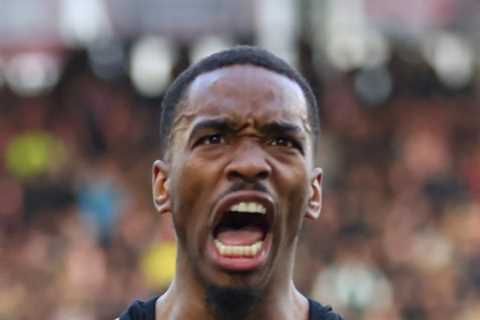 Ivan Toney would have been PERFECT for Man Utd… but if he carries on scoring Chelsea could come..