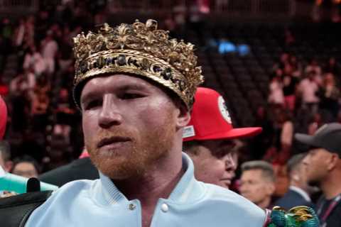Canelo Alvarez to have hand surgery after Gennady Golovkin trilogy with injury so bad boxing champ..