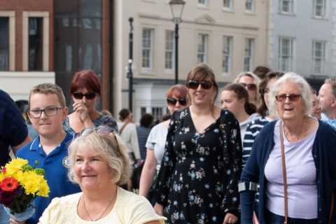 Thousands camp out in Windsor to see the Queen’s final journey, with blitz spirit Brits sharing..