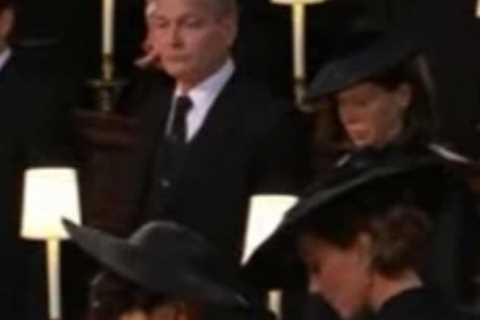 Sweet moment Prince William ushers Harry and Meghan to their seats for Queen’s committal service at ..