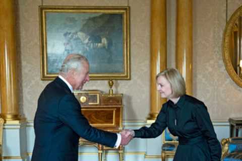 Britain has seen an ‘outpouring of love and affection’ for the Queen – and ‘huge warmth’ for new..