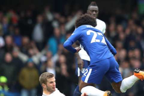 Willian says snubbing Tottenham for Chelsea was ‘best decision of my career’ as he recalls..