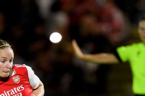 Arsenal 2 Ajax 2: Leuchter’s strike sees the Gunners held to a draw in Champions League qualifier..