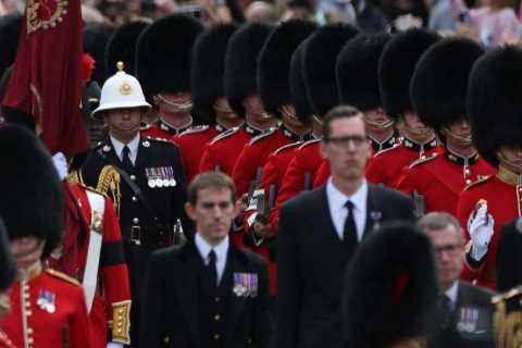 Viewers all have one question about a man walking ahead of the queen’s hearse on the way to Windsor