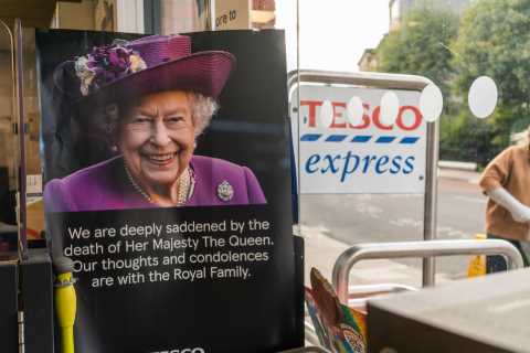 Exact times shops, pubs and restaurants are reopening on bank holiday after the Queen’s funeral