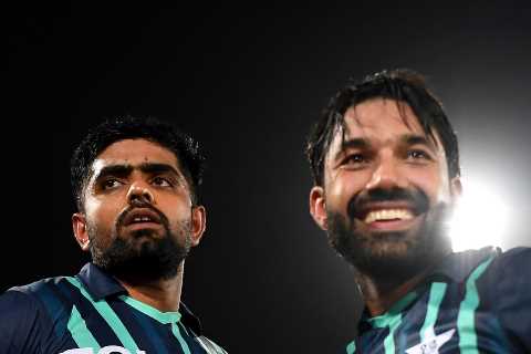 England thumped in first T20 vs Pakistan as hosts’ openers fire unbeaten 203 for stunning..