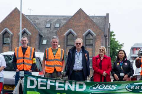 Union barons to be FORCED to put employer pay deals to members