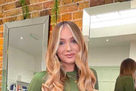 Who is YouTube star Elz the Witch?