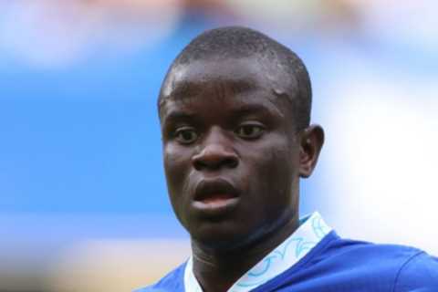 Juventus board keen on N’Golo Kante transfer but Max Allegri would rather sign Chelsea team-mate..