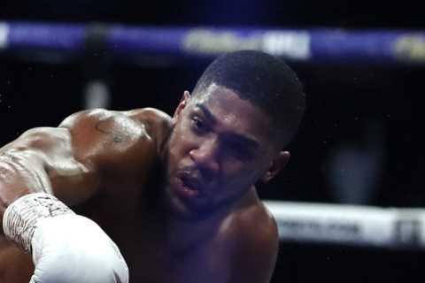 Peter Fury believes Joshua can knock out Tyson and gives AJ advice on how he can win Battle of..
