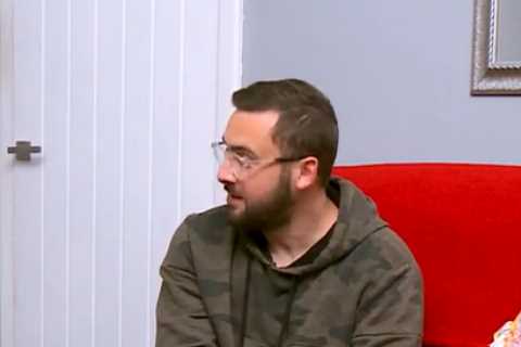 Gogglebox fans left obsessing over Malone’s new family member as they make debut on the show