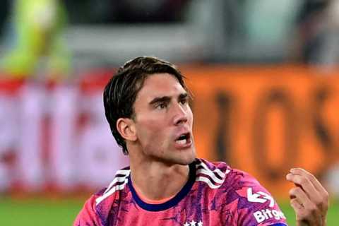 Arsenal transfer blow as Gunners ‘have NO chance’ of signing Juventus striker Dusan Vlahovic in..