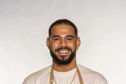 Bake Off’s Sandro drives fans wild as he strips topless – after sparking romance rumours with Rebs