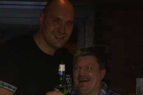 ‘Not in best of places’ – Ricky Hatton shares throwback pic of him and Tyson Fury before stunning..