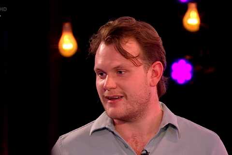 Naked Attraction fans all saying same thing about ‘cringeworthy’ contestant with a belly button..