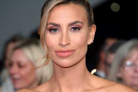 Ferne McCann forced to turn OFF Instagram comments after cruel trolls slam her in row over Sam..