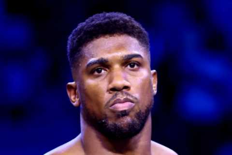 Mike Tyson’s former coach warns Anthony Joshua not to fight Joe Joyce as he predicts winner of..