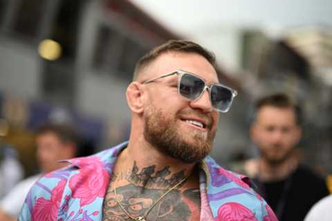 Conor McGregor laughs off Floyd Mayweather’s fight with YouTuber Deji after holding talks over..