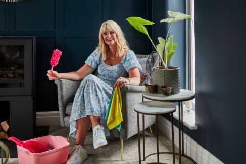 I’m the Queen of Clean… my hacks will revive your  knitwear – &amp; the one place you should never..