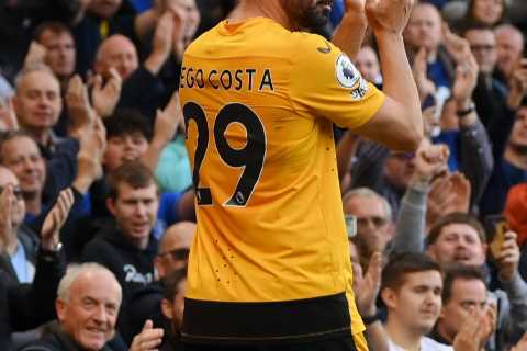 Diego Costa takes swipe at Antonio Conte over his Chelsea exit after getting standing ovation from..