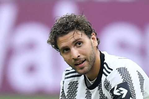 Arsenal interested in Manuel Locatelli transfer after Juventus loan with midfielder costing £35m..