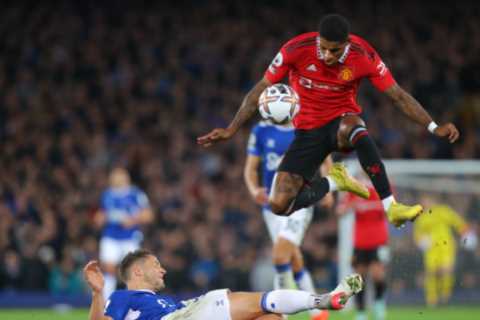 How Man Utd’s third goal at Everton could have counted DESPITE Rashford handball after special..