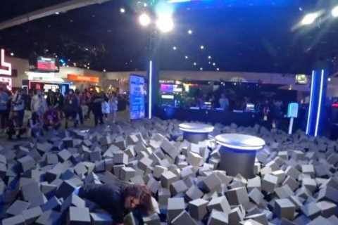 Streamer undergoes surgery for a broken back after Twitchcon foam pit disaster
