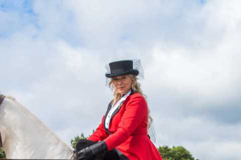 Emmerdale bride Kim Tate’s quirky wedding dress revealed for first time – before ITV scenes air