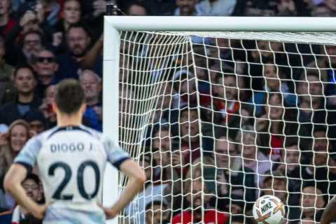 Fans all say same thing as unseen footage of Bukayo Saka’s penalty vs Liverpool shows amazing Aaron ..