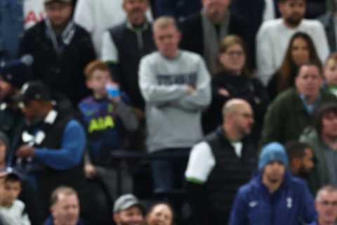 Richarlison in World Cup doubt for Brazil after coming off injured with calf problem in Tottenham..