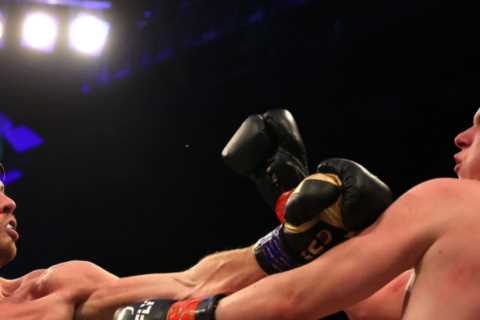 TikTok star Ginty brutally KOd and needs medical help after ref missed towel being thrown in..
