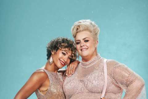 I prefer dancing with women – it’s more natural and I feel more comfortable reveals Strictly pro..