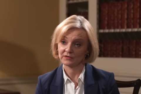 Liz Truss apologises for ‘mistakes’ and vows to lead Tories into next general election