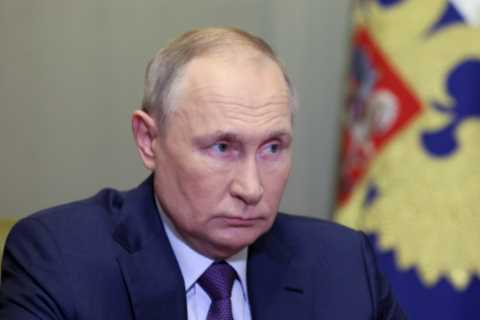 Fears Mad Vlad on brink of detonating nuke over Black Sea in show of force grow as Defence Sec..
