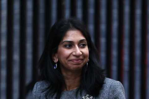 Liz Truss’ authority left in tatters as sacked Suella Braverman savages her ‘mistakes’ in day of..