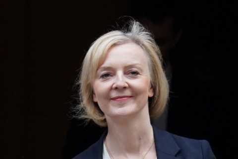 Crunch vote on fracking tonight will force Tory MPs to prove if they back Liz Truss or want her out