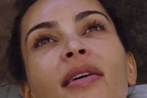Kim Kardashian shows off real skin texture with blemishes and dark circles under her eyes in..